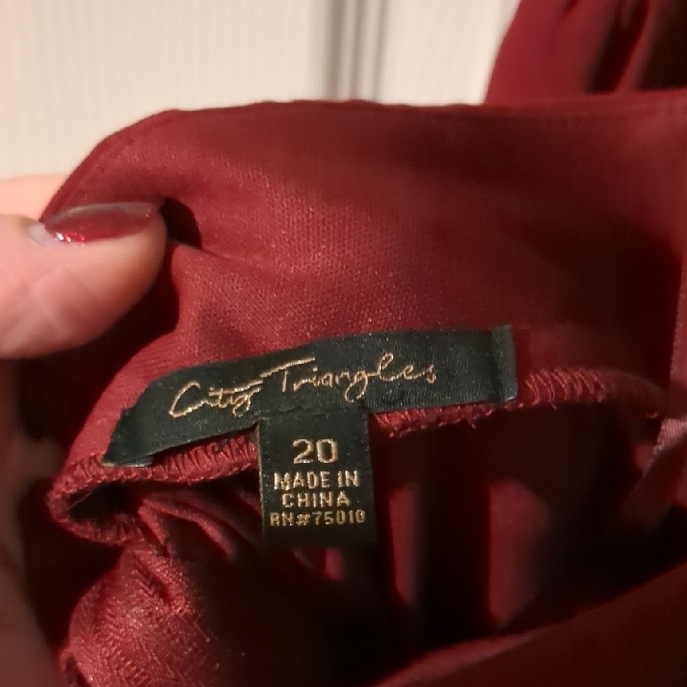 🌼City Triangles Burgundy Maxi Dress - Picture 3 of 3
